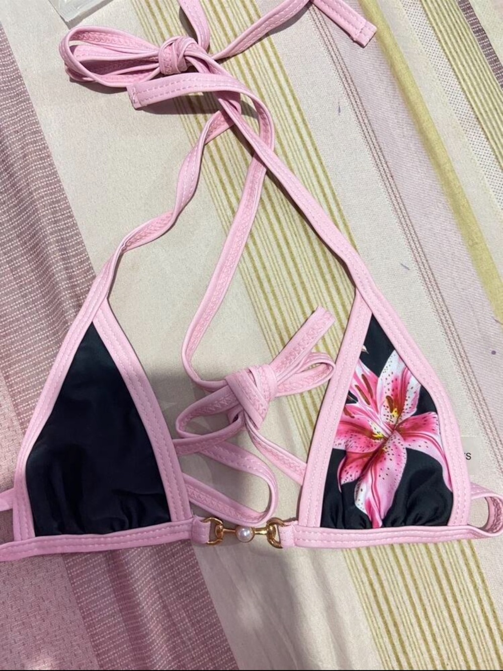 SHEIN Black Floral Triangle Bikini Top with Pink Trim